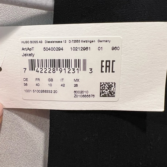 NWT Hugo Boss Collarless Crop Black Jacket Size 6 - Picture 5 of 8